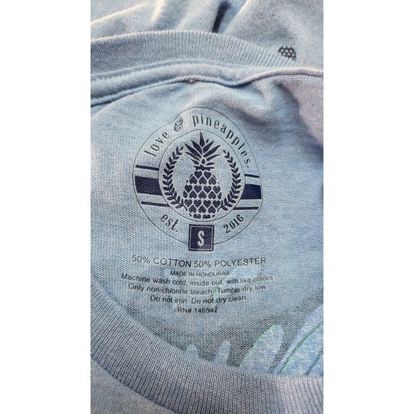 Love & Pineapples Graphic T-Shirt Mermaid Sunshine Sea Blue size S - Picture 6 of 6